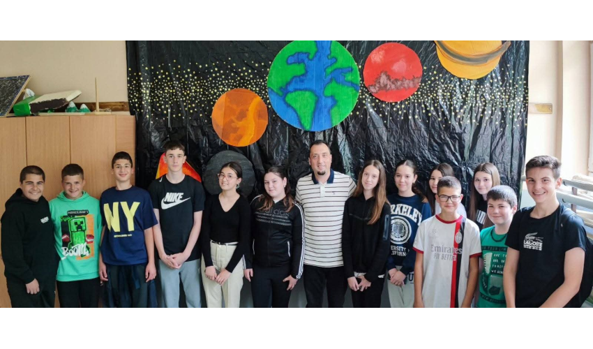 Основна школа Бора Лазић Влашка Array